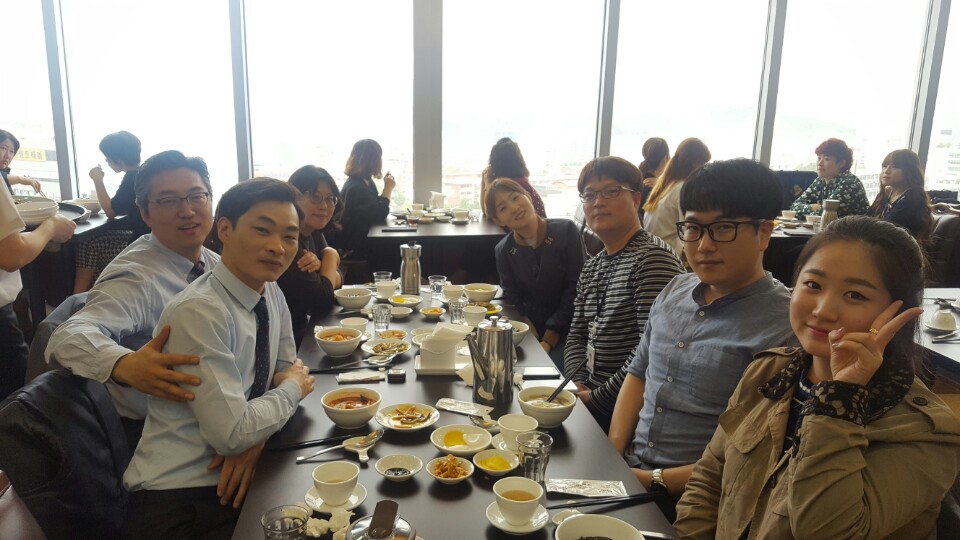 권세광 이사님과 사무국직원들의 만남~